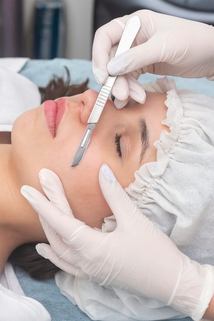 Skin,Treatment,With,The,Dermaplaning,Technique,Performed,With,A,Scalpel